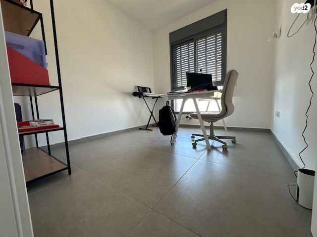 דירה, אמנון ליפקין שחק, נוף הטיילת, נתניה