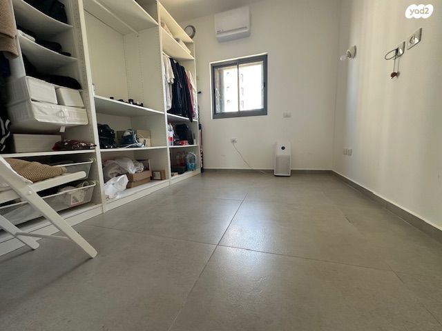 דירה, אמנון ליפקין שחק, נוף הטיילת, נתניה