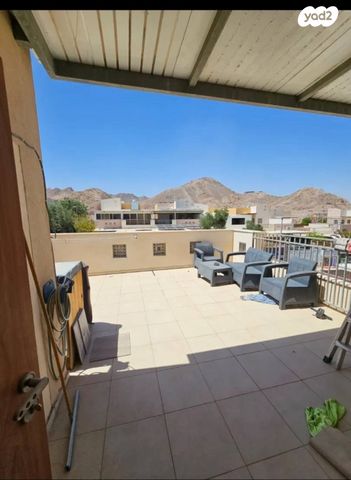 דו משפחתי, אילת