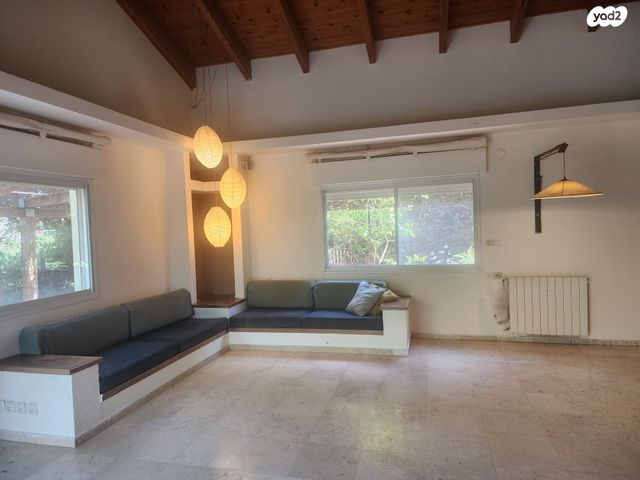 בית פרטי/ קוטג', כפר ורדים