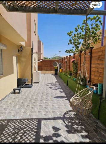 דו משפחתי, אילת