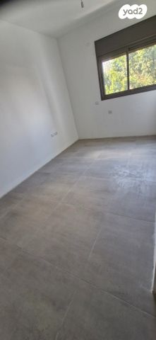 דירה, הרצליה