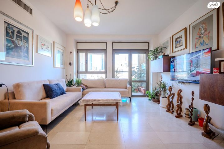 נחלת יצחק 18