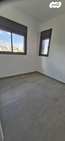 דירה, הרצליה