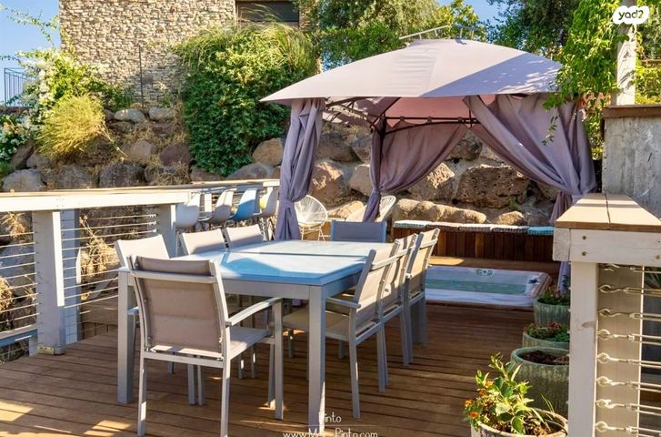 דו משפחתי, מגדל