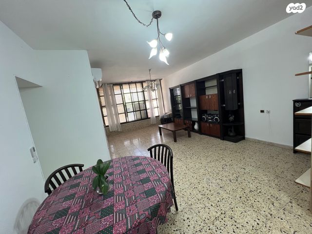 דירה, הנביאים, קרית גת