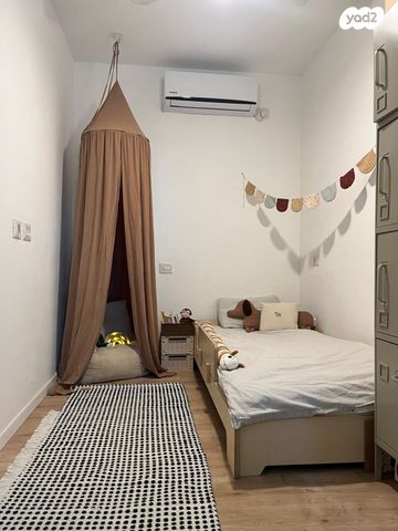 דירה, לוין שמעון זאב, מרכז, הרצליה