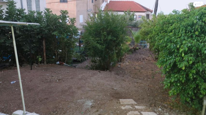 דירת גן, שטרית 40, שיכון ב, טבריה