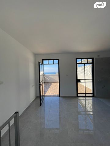 גג/ פנטהאוז, אבן רושד, עג'מי, גבעת העליה, תל אביב יפו