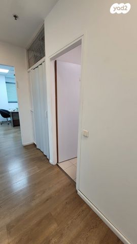 משרדים, יהוד מונוסון