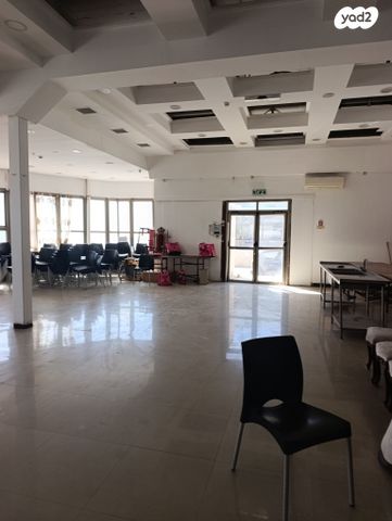 חנויות/ שטח מסחרי