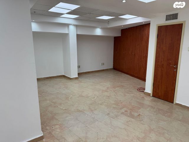 משרדים, יהודה הלוי, לב העיר, טבריה