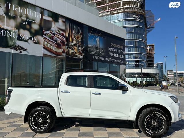 איסוזו די-מקס