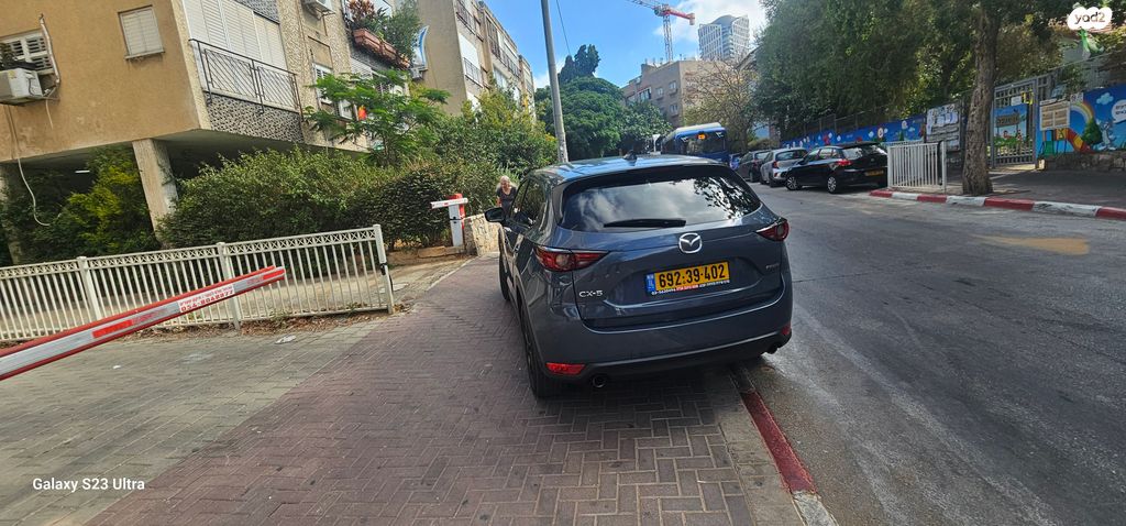 מודעת רכב מאזדה CX-5