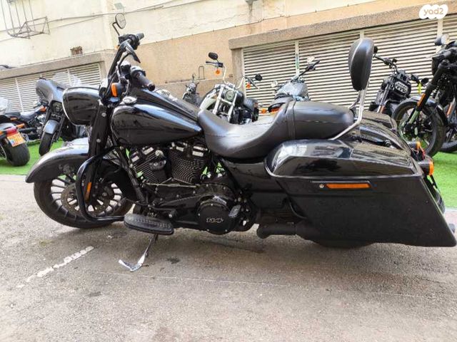 הרלי דיווידסון רוד קינג ספיישל 107/114