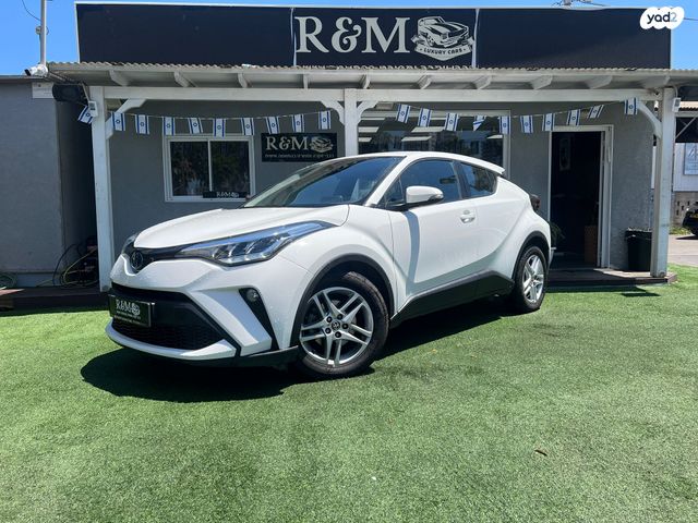 מודעת רכב טויוטה C-HR