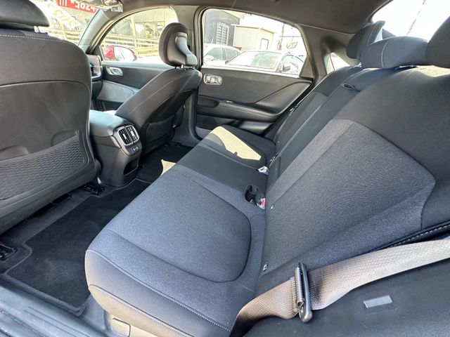 יונדאי איוניק 6