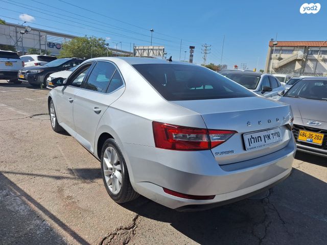 מודעת רכב סקודה סופרב 2