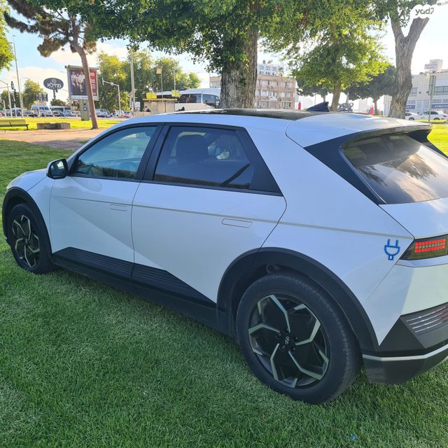 יונדאי איוניק 5