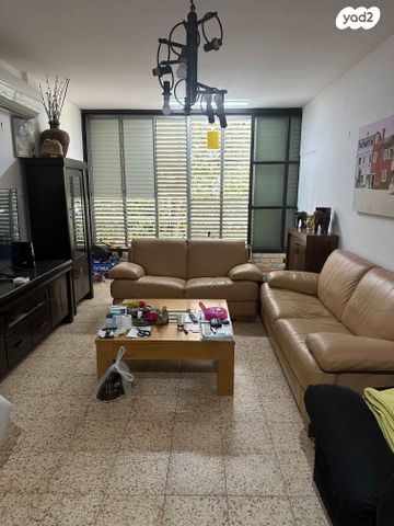 דירה, בן גוריון 61, רמתיים, הוד השרון