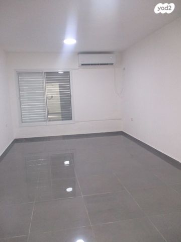 דירה, רוטשילד 10, לב העיר, טבריה