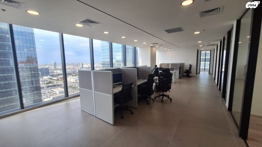 דרך זאב ז'בוטינסקי 61