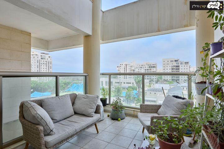 הגוש הגדול, רמת אביב החדשה, נופי ים