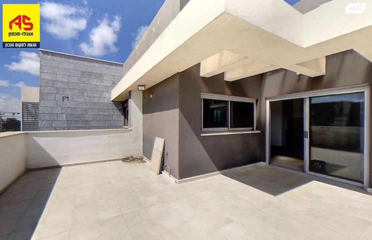 גג/ פנטהאוז, הארבל, פרדסיה, פרדסיה