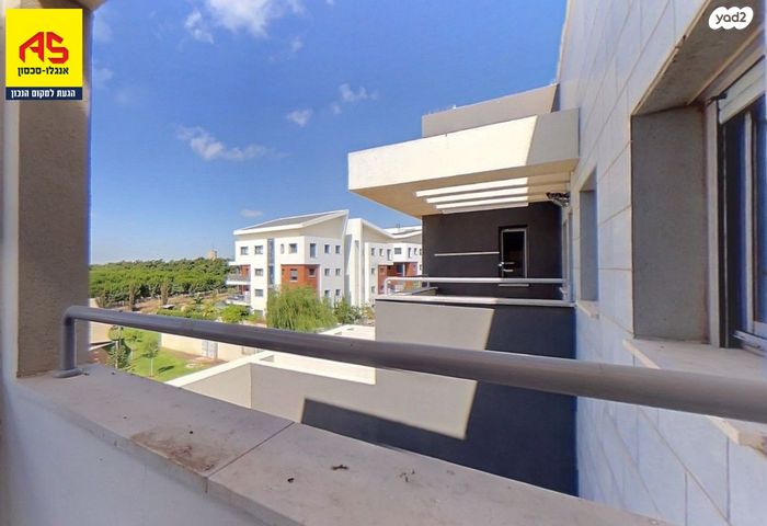 גג/ פנטהאוז, הארבל, פרדסיה, פרדסיה