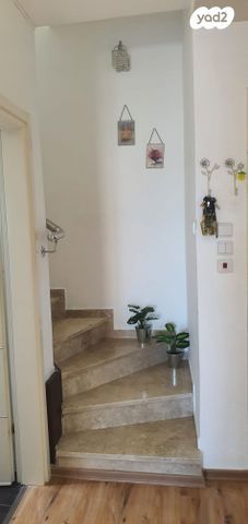 גג/ פנטהאוז, הבישוף חג'אר 3, עבאס, חיפה