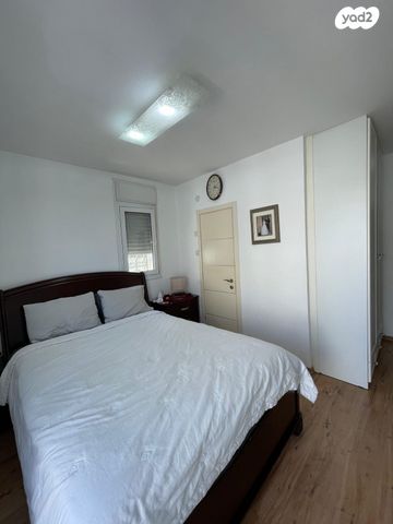 גג/ פנטהאוז, הבישוף חג'אר 3, עבאס, חיפה