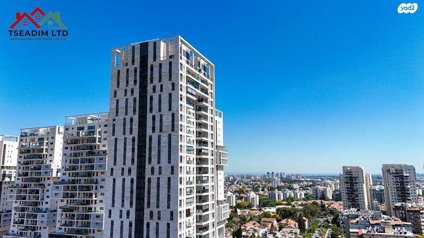 דירה, רמב"ם, ראשון לציון