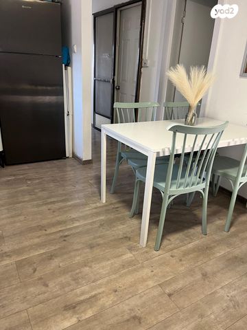 דו משפחתי, ערד