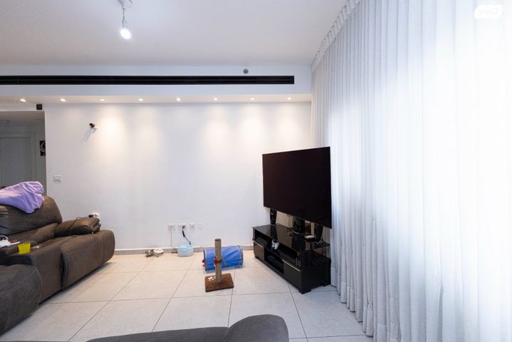 דירה, נאות שמיר, רמלה