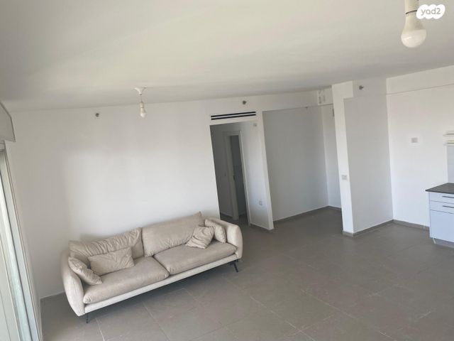 דירה, מעיין 5, נופרים, ראש העין