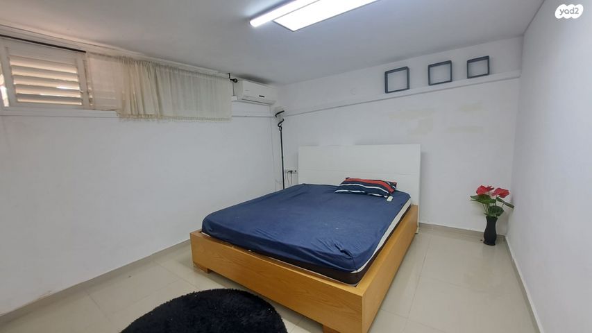 דו משפחתי, שיכוני המזרח, ראשון לציון