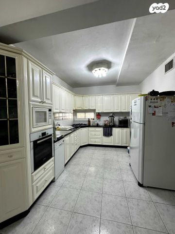 דירת גן, רמת אביב, תל אביב יפו