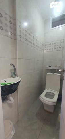 דירה, הרב עובדיה יוסף, מגדל אור, מגדל העמק