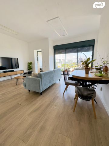 גג/ פנטהאוז, נאות אפקה ב', תל אביב יפו