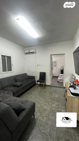 דירה, אביגדור עשת, קרית אתא