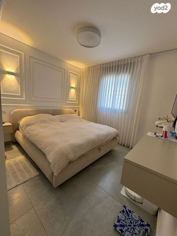 גג/ פנטהאוז, שלום דנינו, נתיבות מערב, נתיבות