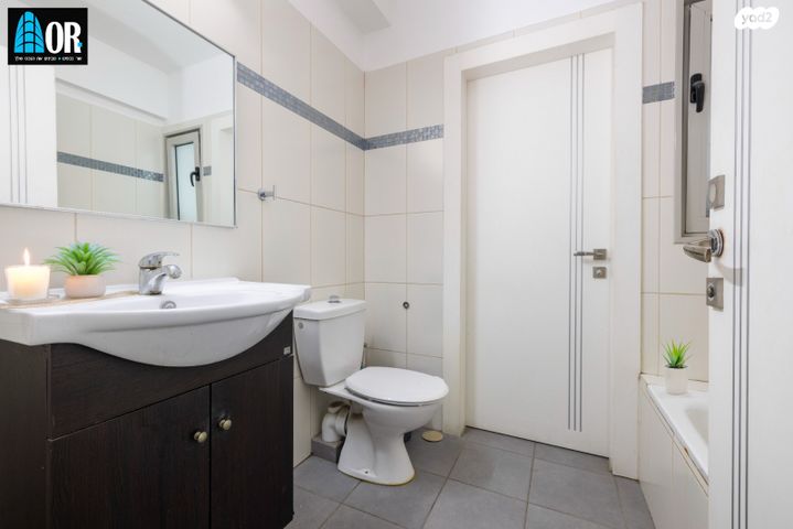 דירה, שדרות מקס ואמפרו שיין, רחובות החדשה, רחובות