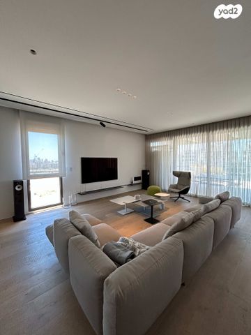 גג/ פנטהאוז, תכנית ל', למד, תל אביב יפו