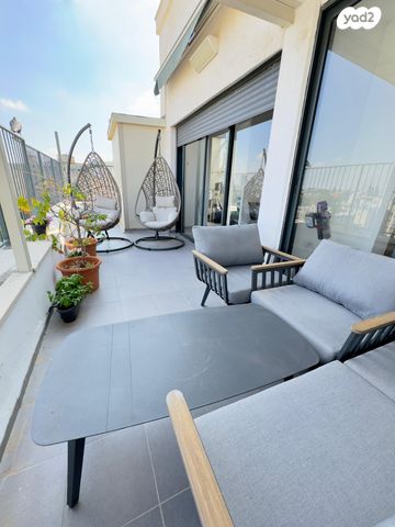 גג/ פנטהאוז, נאות אפקה ב', תל אביב יפו