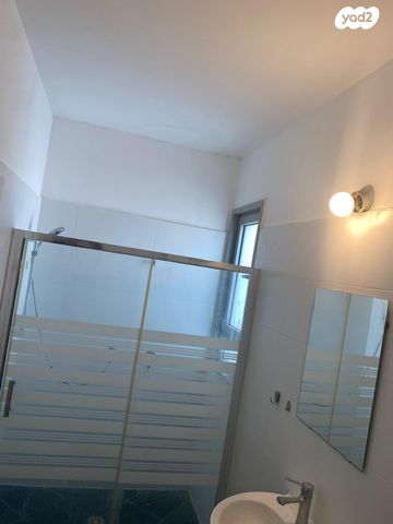 דירה, מעיין 5, נופרים, ראש העין