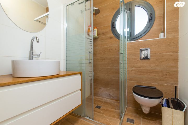 דירה, עמנואל זיסמן, חומת שמואל, הר חומה, ירושלים