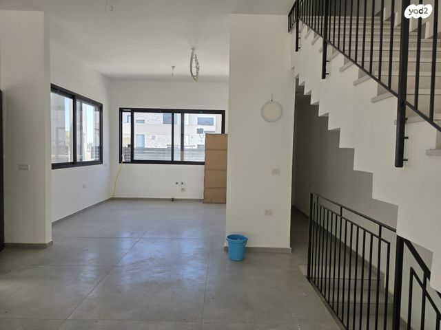 דו משפחתי, כפר יונה