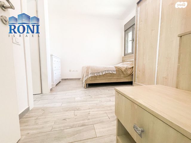 דירה, יצחק שדה, בת ים