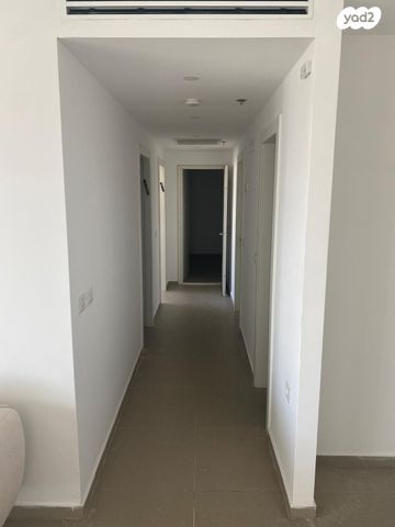 דירה, מעיין 5, נופרים, ראש העין