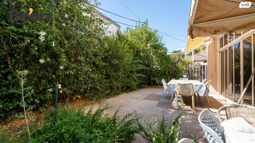 דו משפחתי, שלמה קפלנסקי, קרית ביאליסטוק, יהוד מונוסון